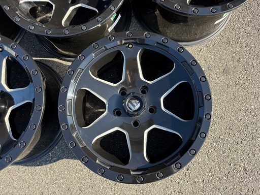 ★☆FUEL OFFROAD RIPPER リッパー　D589 ブラック　17×9.0J -12 PCD127 ハブ径78.1 ホイー