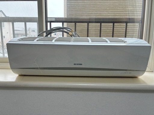 クーラー2021年製　IRA 2804r（本体＋室外機＋室外機カバー）