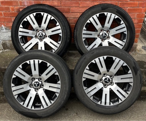 デリカD5純正アルミ・タイヤセット 225/55R18