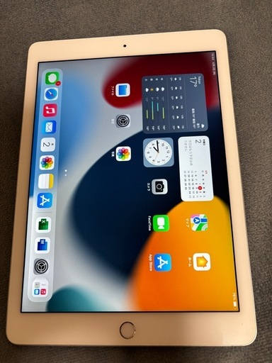 iPad Air 2 128GB セルラーモデル キーボード付き