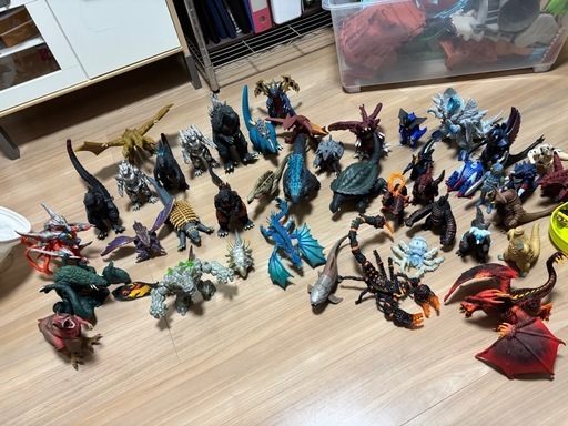 総額10万   ドラゴン   ウルトラマン フィギア