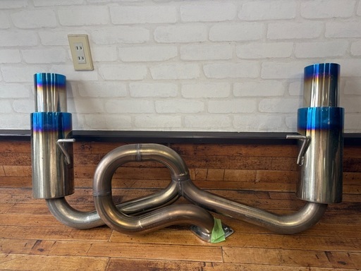 GR86 ZN8 / BRZ ZD8 BeeFree リアマフラー チタン発色 爆音 インナーサイレンサー付 スポーツ走行向け 値段交渉ok!