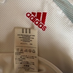 adidas（アディダス）のポロシャツ Mサイズの画像