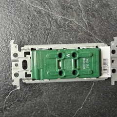 コンセント部品の画像