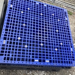 樹脂パレット  110×110 高さ15 1枚の画像