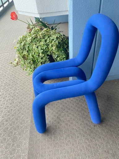 2.5万円品　美品　チェアー 椅子 イス モダンデザイナー カラフルチェア　寝室 オフィス リビングルーム   個性的 