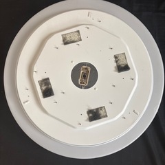 割れたライトの画像