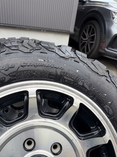 ホクトレーシング　グッドリッチ　　16インチ　ハイエース