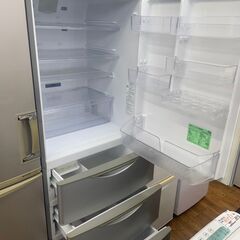 リサイクルショップどりーむ鹿大前店　No.3196 冷蔵庫　2011年製　AQUA　３５５L　動作確認OK♪の画像