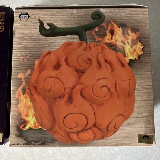 ワンピース海賊祝ゴムゴムの実/メラメラの実　初代モデル　開封品　希少品！レア早い引き取り者様を優先させて頂きます。