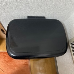 フットペダル式ごみ箱の画像