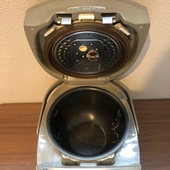 Panasonic 圧力IH炊飯器（5.5合炊き） ノーブルシャンパン 可変圧力IH おどり炊き SR-PB101の画像