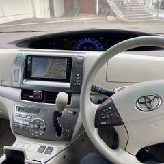 toyota estima 4wd hybridの画像