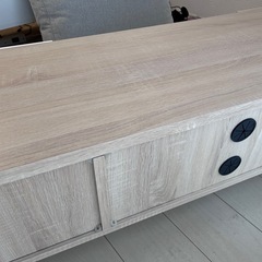 テレビボードの画像