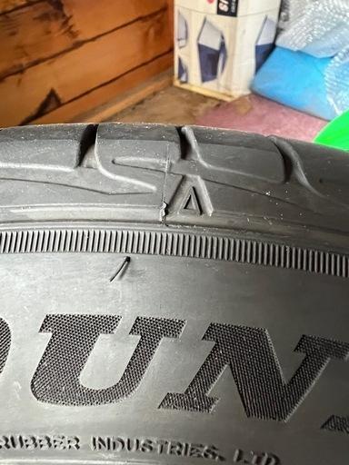 夏タイヤSUZUKI純正ホイール付き15インチ