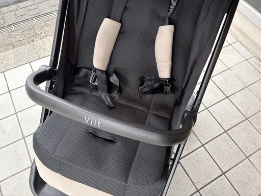アップリカ　viit ベージュ