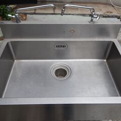 業務用　ステンレス　1層シンク流し台　W1000xD650xH800mm　自在水栓２か所付の画像