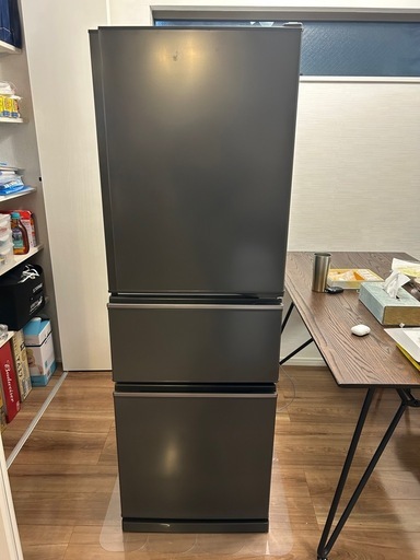 ジャンク】三菱ノンフロン冷凍冷蔵庫MR-CX27G-H 2022年製 (です) 河内 