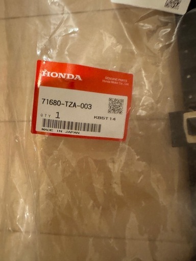 スズキ　ラパン　HE22S 純正リアバンパー　未塗装品