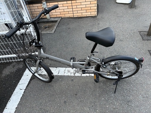 自転車　自動空気入れ付き  スマホスタンド付き