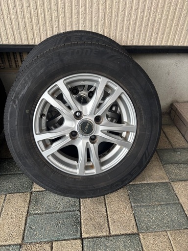 パッソ　　夏タイヤ　BRIDGESTONE