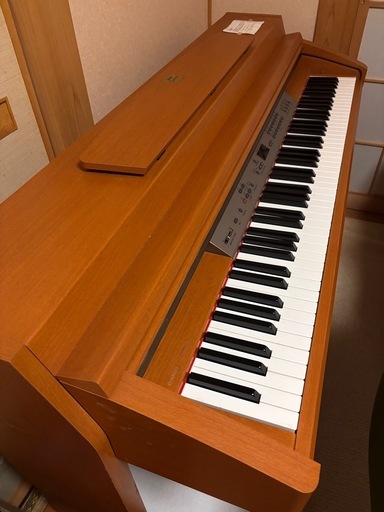 電子ピアノ