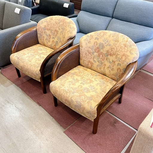 白岡市 カリモク 1人掛けソファ 花柄 レトロ 木製フレーム 椅子 中古 格安 早い者勝ち 1点12000円