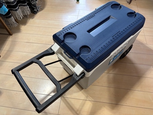 クーラーボックス