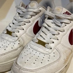 Nike Air Force 1 ホワイト/レッド27cmの画像