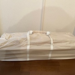 アップリカ　ココネルエアー　AB  ベビーベッドの画像