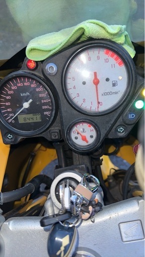 vtr 1000f  前後タイヤ新品です　車検R9年7月