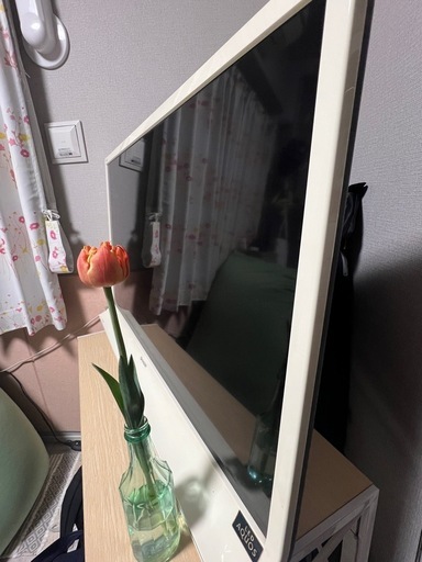 SHARP AQUOS 液晶テレビ ホワイト リモコン付 2013年