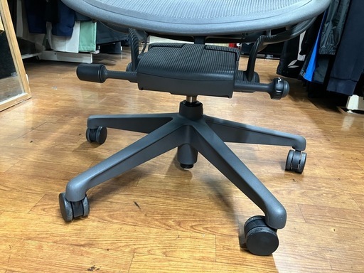 【軽トラ90分無料貸出！】アーロンチェア　Herman Miller/ハーマンミラー　リマスタードモデル入荷しました！