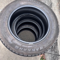ナンカン　スタッドレス　195/65R15の画像