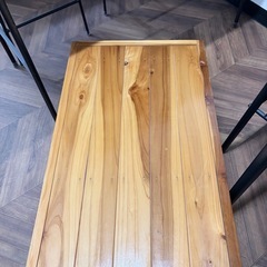 1304 木製ベンチの画像