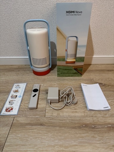 【ほぼ新品】プロジェクター 
xgimi nova    