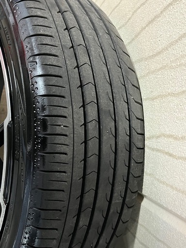 【超バリ溝】アネーロ 19インチ ヨコハマタイヤ バリ溝 ガリ傷あり4本通し　