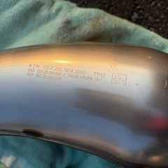 ▼KTM/TE250i 純正 チャンバー/マフラー(HA0120B14)557.05.109.000 美品の画像