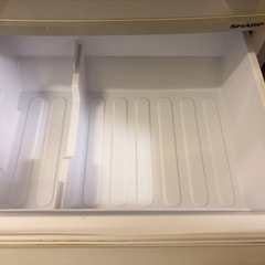 冷蔵庫2013年製シャープ無料で譲ります。の画像