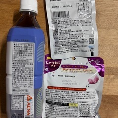 台湾烏龍茶＆お菓子の画像