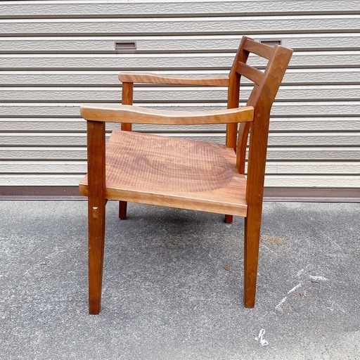 ダイニングチェア　木彫り　椅子　木製　家具