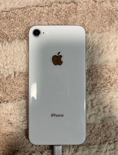 iPhone8 本体 64GB シルバー
