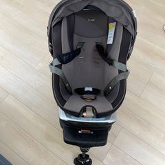 【Combi】コンビ 回転式チャイルドシート ラクティアターン（CV-ETY）の画像