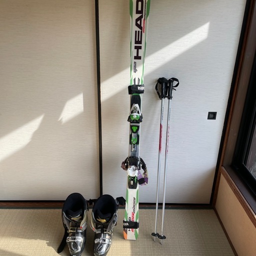 スキー板、スキー履、ストック