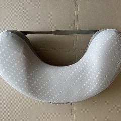 エルゴベビー　授乳クッションの画像