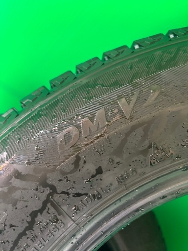 BRIDGESTONE スタッドレス DM-V2 215/70R16 ４本セット