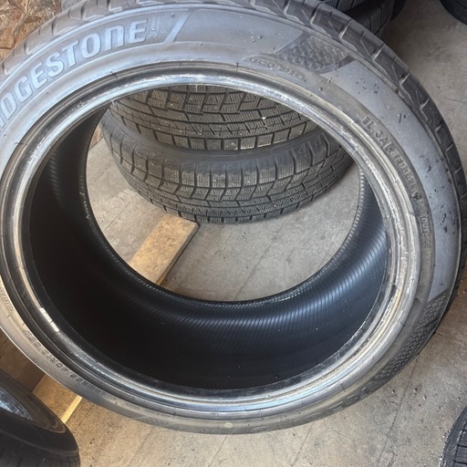 バリ山　BRIDGESTONE ブリヂストン　ブリジストン　REGNO 255/40R18 夏タイヤ　2018年製　18インチ　2本