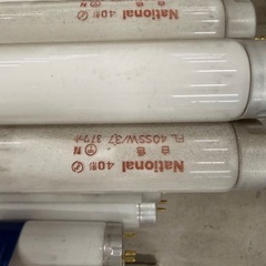 中古1250ミリ用蛍光灯の画像