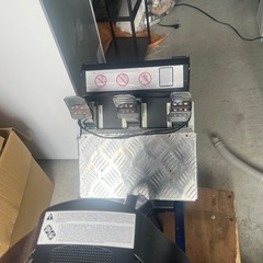 配送、設置可能でございます　ゲーミングチェア　フェラーリハンドルセットの画像