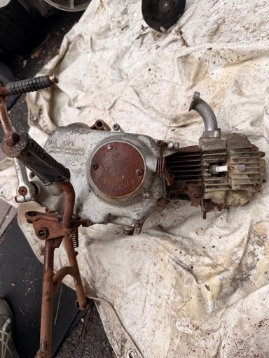 6v DAX  エンジン